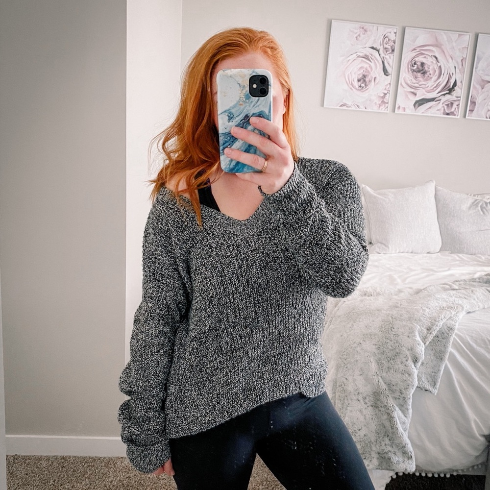 a new day Women's V-Neck Sweater - Black and Gray